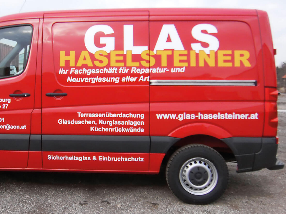 Fahrzeugbeschriftung – Firma
